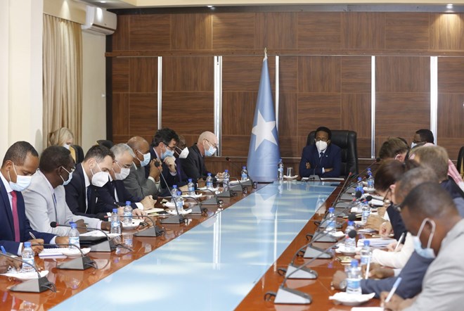 رئيس الصومال يدعو إلى مؤتمر تشاوري عاجل في طوسمريب