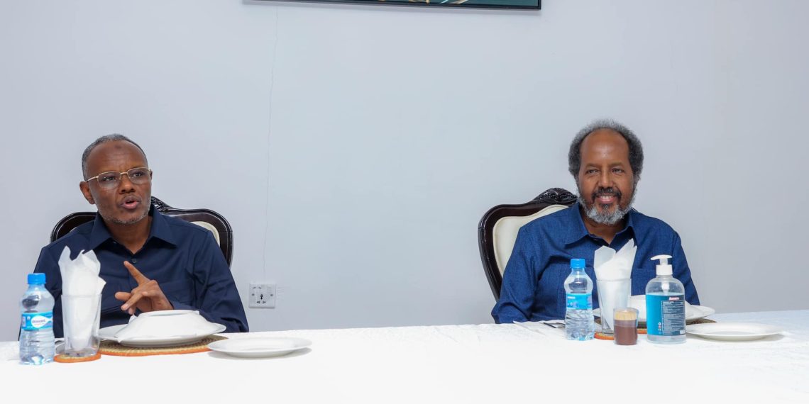 الرئيس الصومالي يبدأ في “بيدوا” تعبئة المجتمع لانطلاق المرحلة الثانية من الحرب ضد “الشباب”