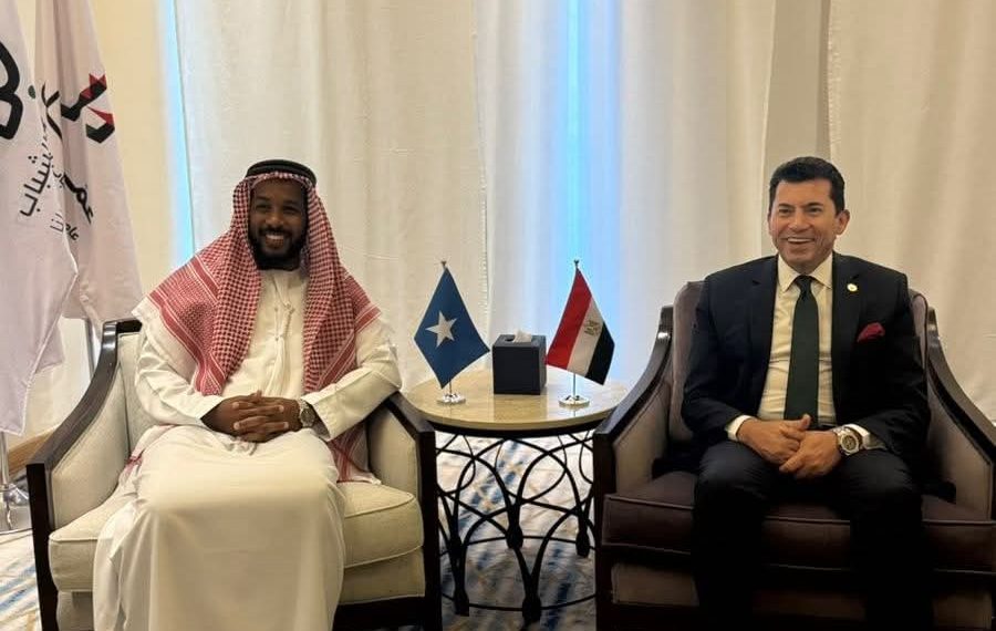 وزير الشباب والرياضة يلتقي نظيره الصومالي لبحث سبل   التعاون المشترك