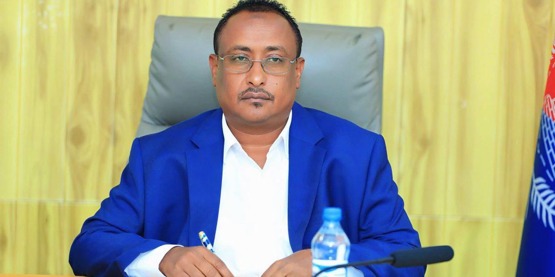 إدارة إقليم بنادر ترفع جاهزيتها للانتخابات المحلية، وتكثّف حملة النظافة والخدمات