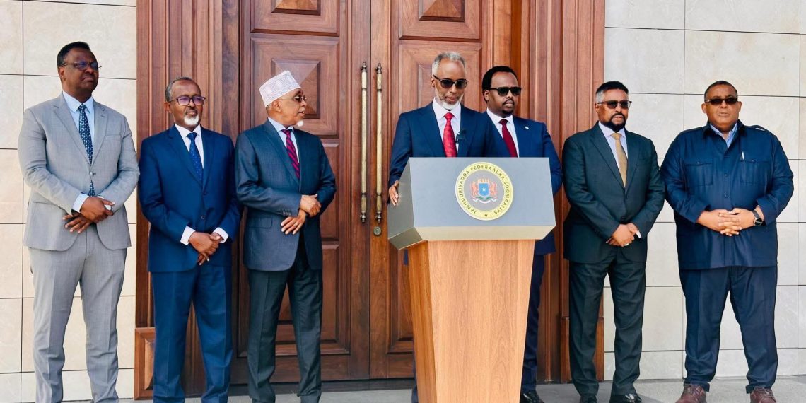 انقسام داخل “منبر الإنقاذ للمعارضة”: قيادات سياسية بارزة تصطف مع الحكومة وتعلن نهاية المشروع