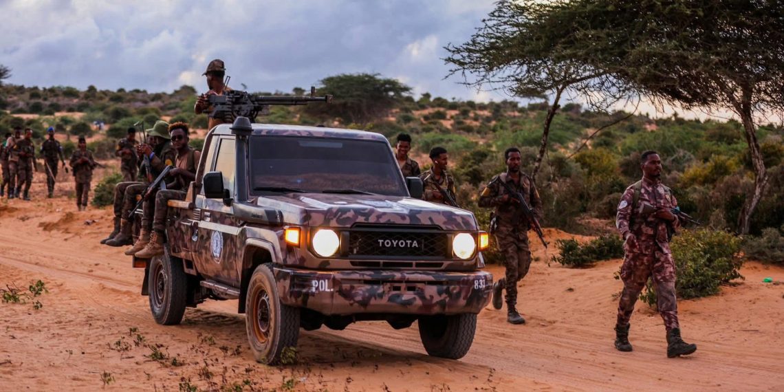 الجيش الوطني الصومالي يقضي على قيادات وعناصر من حركة الشباب المتشددة الخوارج