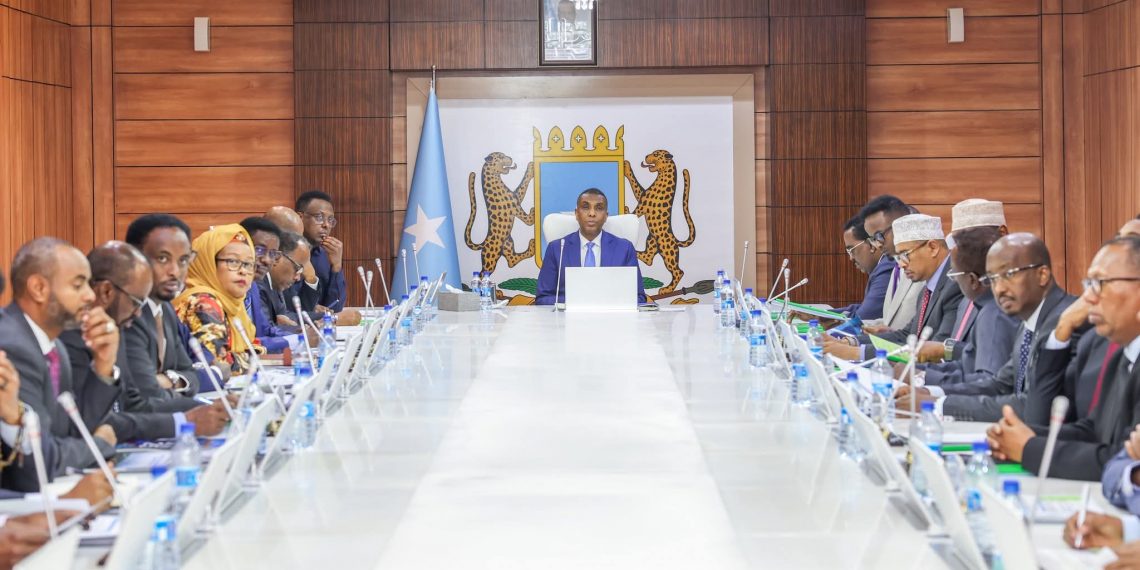 مجلس الوزراء الصومالي يناقش قضايا مهمة ويصادق على اتفاقيات تعاون مع المملكة العربية السعودية