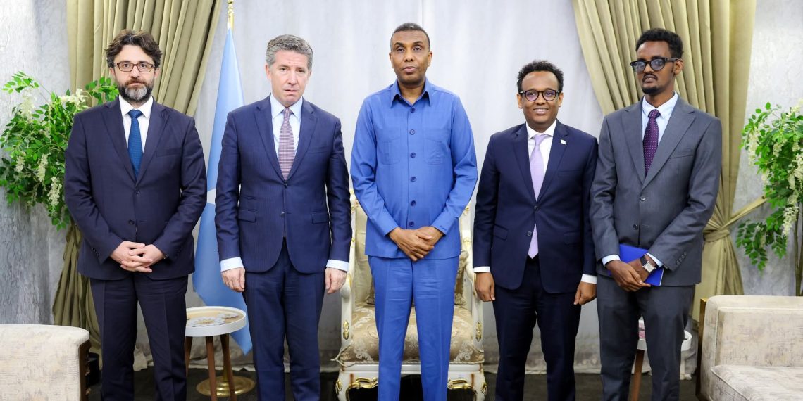 رئيس وزراء الصومالي يستقبل وفدًا رفيع المستوى من الحكومة التركية