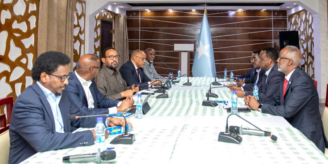 بدء أعمال الاجتماع الأول للجنتين الفنيتين للحكومة الفيدرالية الصومالية ومجلس المستقبل في مقديشو