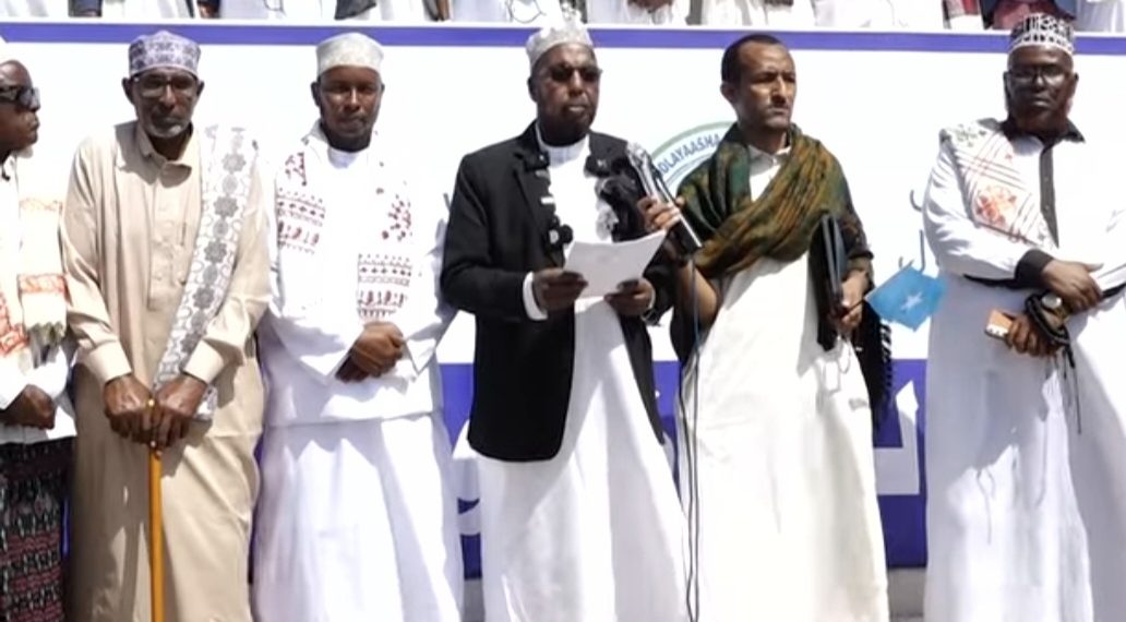 إتحاد مجالس علماء الصومال يعلن رفضه القاطع للتدخل الإسرائيلي ويؤكد تمسكه بوحدة البلاد